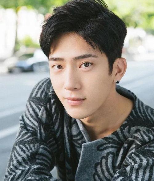 最新爆料井柏然,神秘女友身份引网友热议